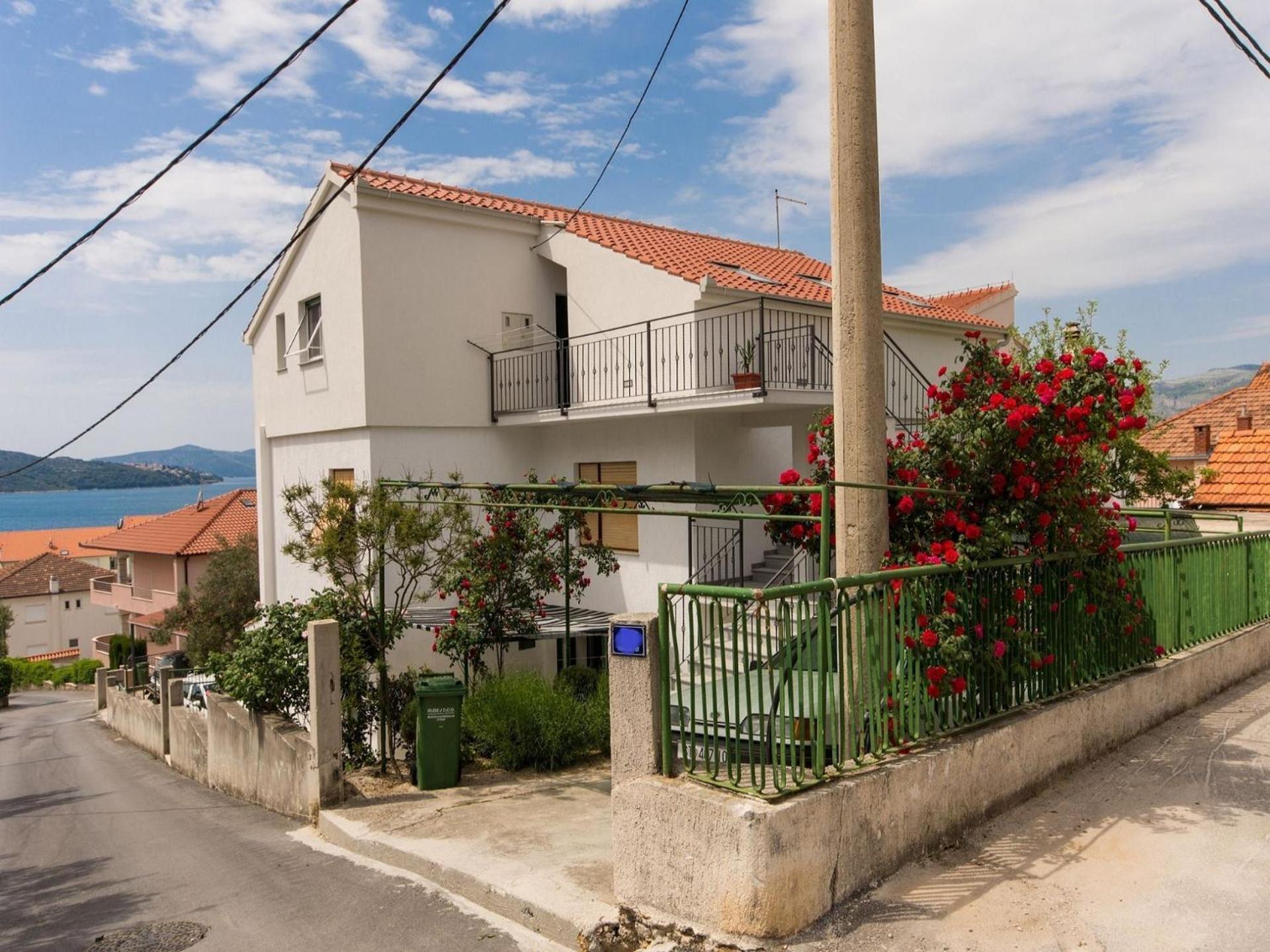 Apartment Tamara - great view Trogir Exterior foto