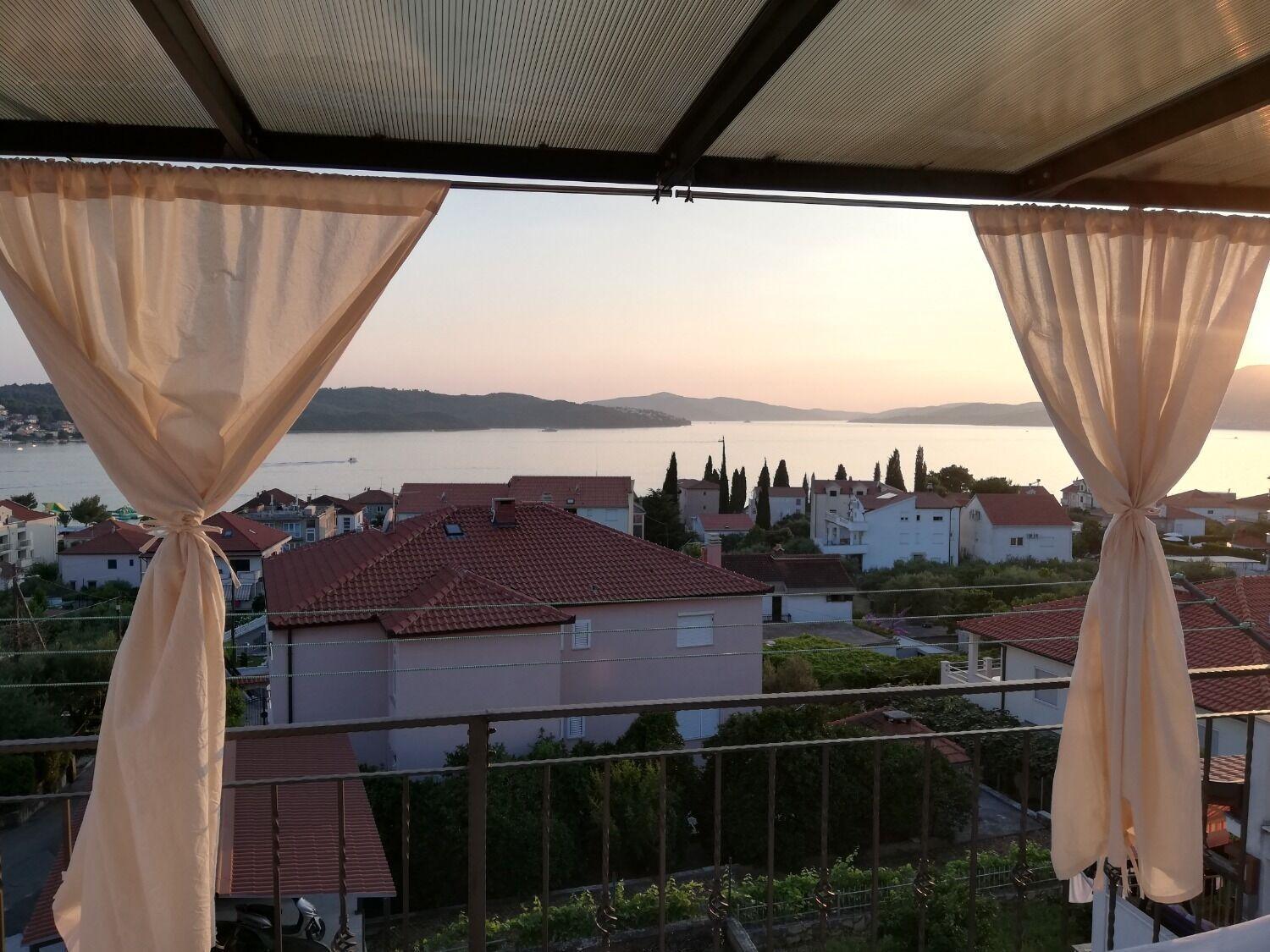 Apartment Tamara - great view Trogir Exterior foto